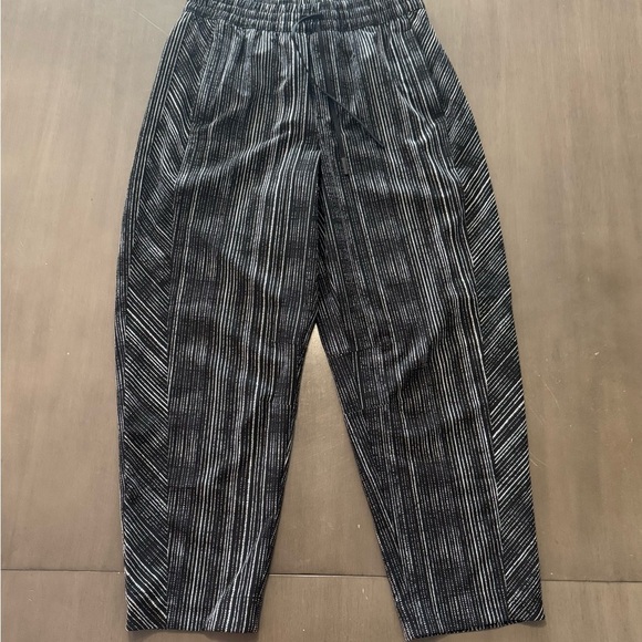 Athleta Pants - Athleta Arrival Pants Amara Stripe Black Women’s - 4
